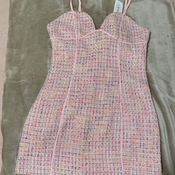 Dresses & Skirts - Mini tweed pink dress